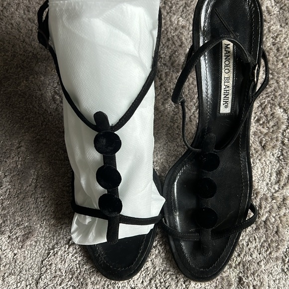 Manolo Blahnik black suede and velvet button shoes size 40.5/10 - Picture 2 of 4